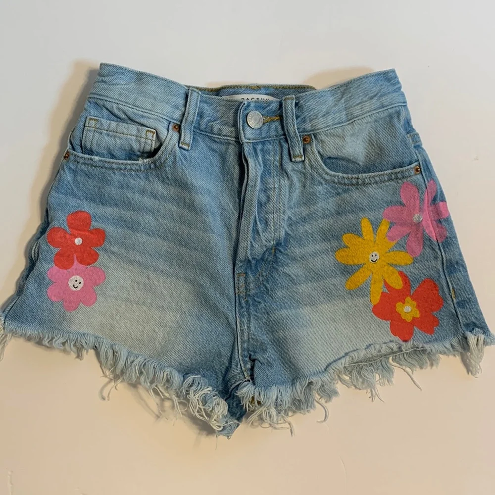 PacSun Women’s Jean Shorts - Picture 1 of 8